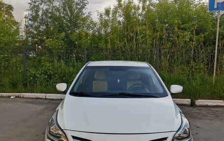 Hyundai Solaris II рестайлинг, 2014 год, 800 000 рублей, 5 фотография