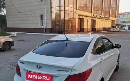 Hyundai Solaris II рестайлинг, 2014 год, 800 000 рублей, 3 фотография