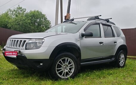 Renault Duster I рестайлинг, 2014 год, 930 000 рублей, 2 фотография