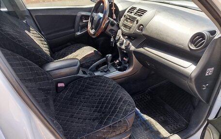 Toyota RAV4, 2010 год, 1 670 000 рублей, 5 фотография