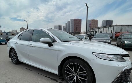 Toyota Camry, 2021 год, 3 400 000 рублей, 3 фотография