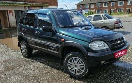 Chevrolet Niva I рестайлинг, 2005 год, 400 000 рублей, 2 фотография