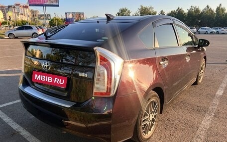 Toyota Prius, 2012 год, 1 350 000 рублей, 5 фотография