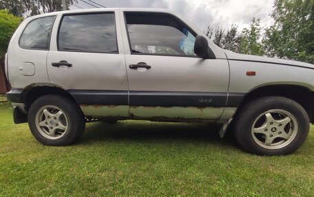 Chevrolet Niva I рестайлинг, 2004 год, 190 000 рублей, 15 фотография