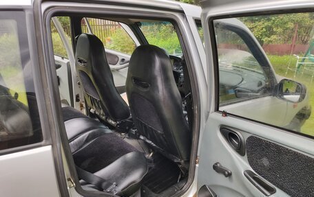 Chevrolet Niva I рестайлинг, 2004 год, 190 000 рублей, 18 фотография
