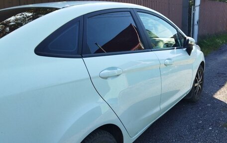 Ford Fiesta, 2015 год, 1 050 000 рублей, 3 фотография