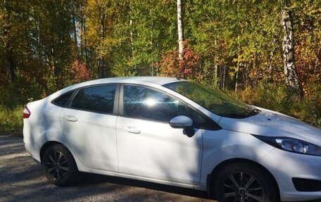 Ford Fiesta, 2015 год, 1 050 000 рублей, 5 фотография