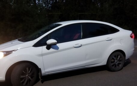 Ford Fiesta, 2015 год, 1 050 000 рублей, 4 фотография