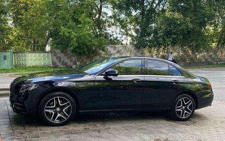 Mercedes-Benz E-Класс, 2019 год, 3 790 000 рублей, 5 фотография