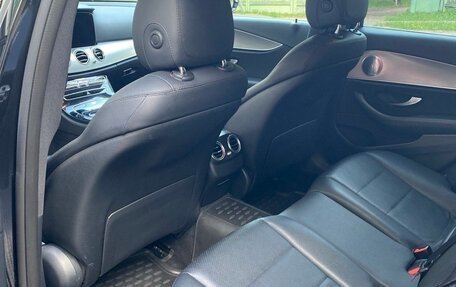 Mercedes-Benz E-Класс, 2019 год, 3 790 000 рублей, 9 фотография