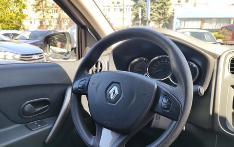 Renault Sandero II рестайлинг, 2015 год, 1 045 000 рублей, 12 фотография