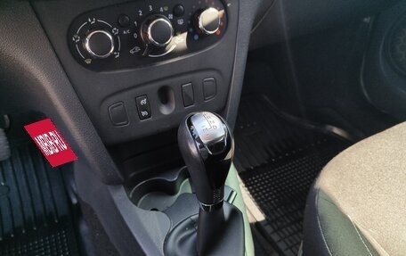 Renault Sandero II рестайлинг, 2015 год, 1 045 000 рублей, 19 фотография