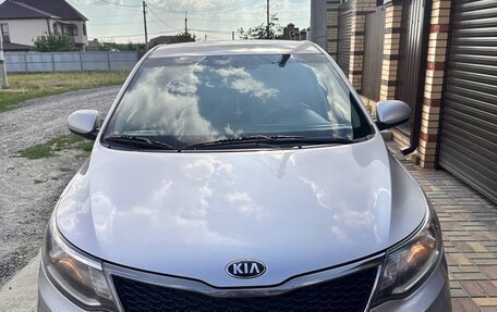 KIA Rio III рестайлинг, 2015 год, 860 000 рублей, 1 фотография