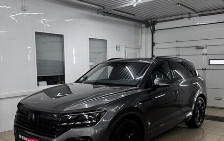 Volkswagen Touareg III, 2019 год, 6 500 000 рублей, 1 фотография