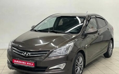 Hyundai Solaris II рестайлинг, 2015 год, 820 000 рублей, 1 фотография