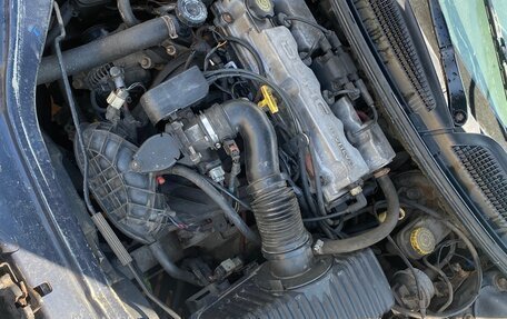 Dodge Stratus II, 2003 год, 310 000 рублей, 8 фотография