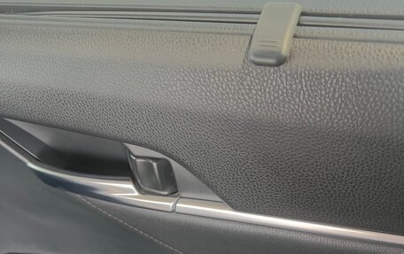 Toyota Camry, 2021 год, 3 650 000 рублей, 22 фотография