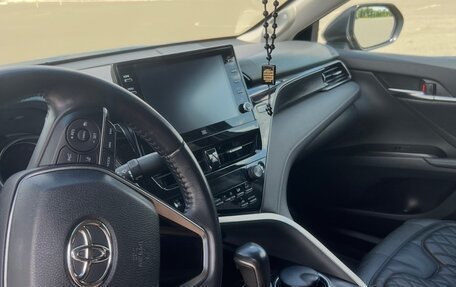 Toyota Camry, 2021 год, 3 650 000 рублей, 28 фотография