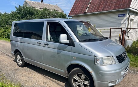 Volkswagen Transporter T5 рестайлинг, 2008 год, 1 800 000 рублей, 2 фотография