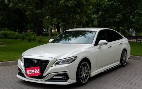 Toyota Crown, 2018 год, 3 330 000 рублей, 2 фотография