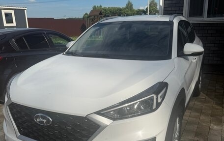 Hyundai Tucson III, 2019 год, 2 350 000 рублей, 2 фотография