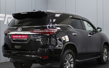 Toyota Fortuner II, 2022 год, 4 800 000 рублей, 2 фотография