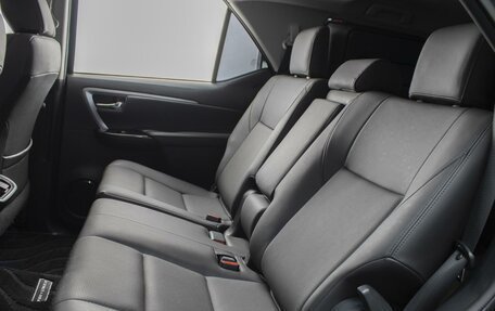 Toyota Fortuner II, 2022 год, 4 800 000 рублей, 9 фотография
