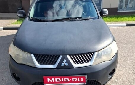 Mitsubishi Outlander III рестайлинг 3, 2007 год, 880 000 рублей, 3 фотография