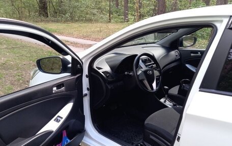 Hyundai Solaris II рестайлинг, 2013 год, 780 000 рублей, 3 фотография