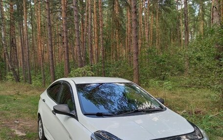 Hyundai Solaris II рестайлинг, 2013 год, 780 000 рублей, 6 фотография