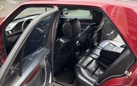 Mercedes-Benz E-Класс, 1995 год, 390 000 рублей, 15 фотография