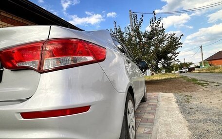 KIA Rio III рестайлинг, 2015 год, 860 000 рублей, 3 фотография