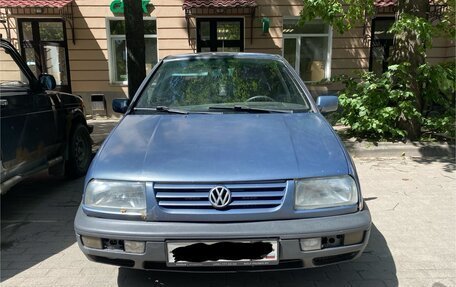 Volkswagen Vento, 1994 год, 140 000 рублей, 3 фотография