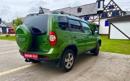 Chevrolet Niva I рестайлинг, 2016 год, 849 000 рублей, 5 фотография