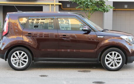 KIA Soul II рестайлинг, 2018 год, 1 650 000 рублей, 22 фотография