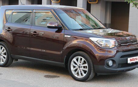 KIA Soul II рестайлинг, 2018 год, 1 650 000 рублей, 24 фотография