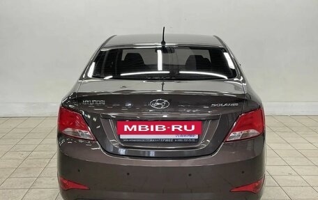 Hyundai Solaris II рестайлинг, 2015 год, 820 000 рублей, 3 фотография