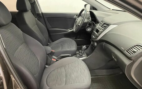 Hyundai Solaris II рестайлинг, 2015 год, 820 000 рублей, 10 фотография