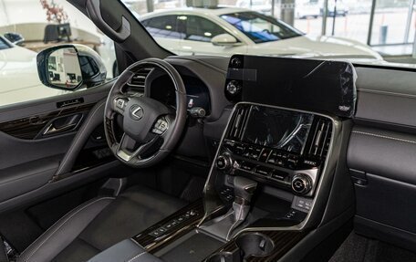 Lexus LX, 2024 год, 24 190 000 рублей, 16 фотография