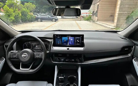 Nissan X-Trail, 2022 год, 2 900 000 рублей, 10 фотография