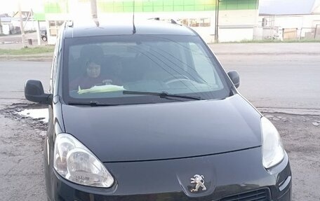 Peugeot Partner II рестайлинг 2, 2012 год, 890 000 рублей, 1 фотография