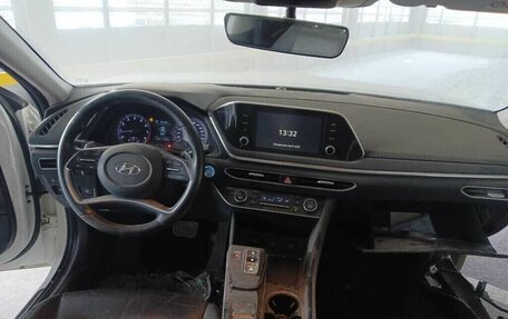 Hyundai Sonata VIII, 2021 год, 1 280 000 рублей, 2 фотография