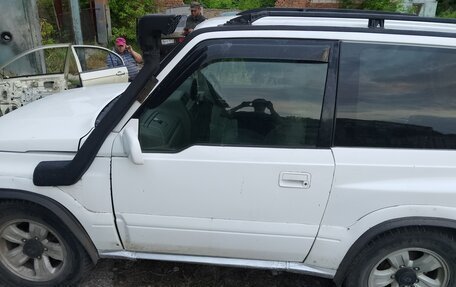 Suzuki Escudo III, 1996 год, 400 000 рублей, 3 фотография