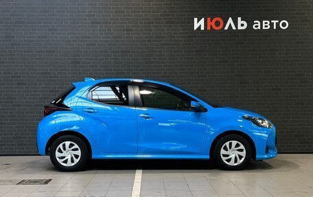 Toyota Yaris, 2021 год, 1 600 000 рублей, 4 фотография