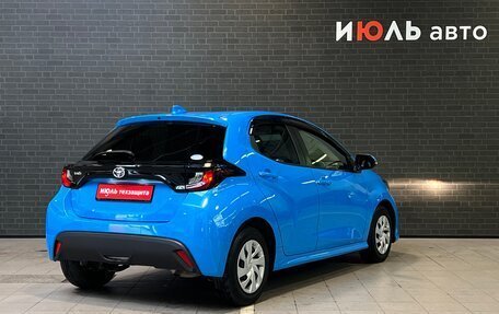 Toyota Yaris, 2021 год, 1 600 000 рублей, 5 фотография