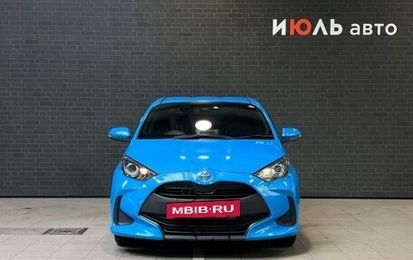 Toyota Yaris, 2021 год, 1 600 000 рублей, 2 фотография
