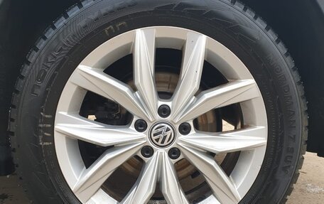 Volkswagen Tiguan II, 2017 год, 2 200 000 рублей, 18 фотография