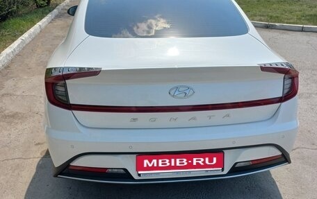 Hyundai Sonata VIII, 2021 год, 2 390 000 рублей, 2 фотография