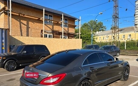 Mercedes-Benz CLS, 2012 год, 2 300 000 рублей, 5 фотография