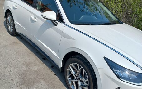 Hyundai Sonata VIII, 2021 год, 2 390 000 рублей, 3 фотография
